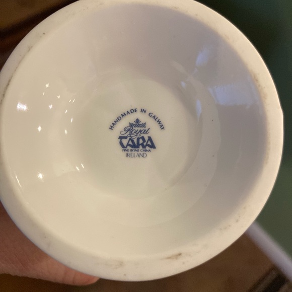 Royal Tara fine bone china Irish coffee mugs, set of 2 - Picture 3 of 3